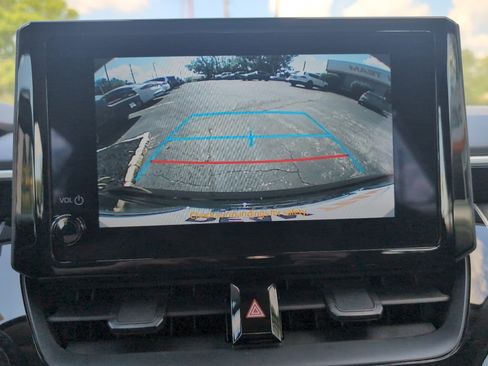 Used 2024 Toyota Corolla LE image 18