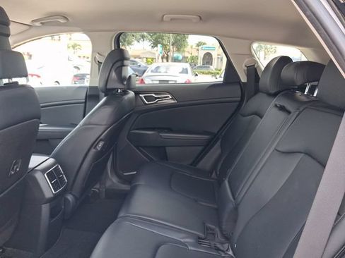 Used 2023 Kia Sportage EX FWD image 6