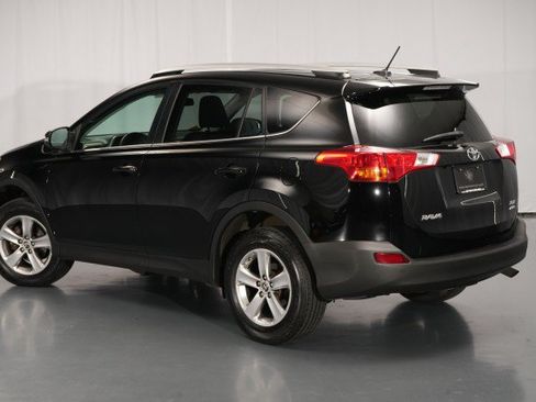 Used 2015 Toyota RAV4 XLE AWD/4WD image 19