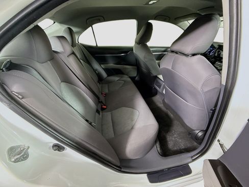 Used 2022 Toyota Camry LE FWD image 26