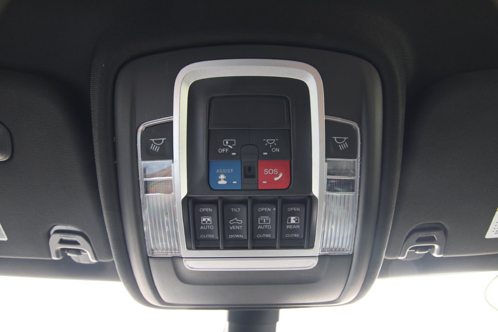 Used 2020 RAM 1500 Sport w/ Level 2 Equipment Goup w/2_L AWD/4WD image 33