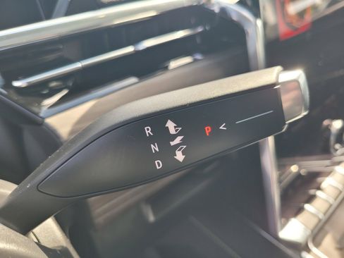 Used 2025 GMC Sierra EV Denali AWD/4WD image 17
