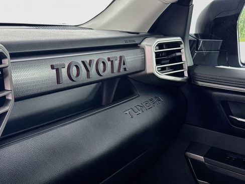 Used 2024 Toyota Tundra SR5 w/ SR5 Premium Package AWD/4WD image 37