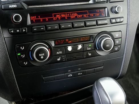 Used 2011 BMW 128i Convertible image 14