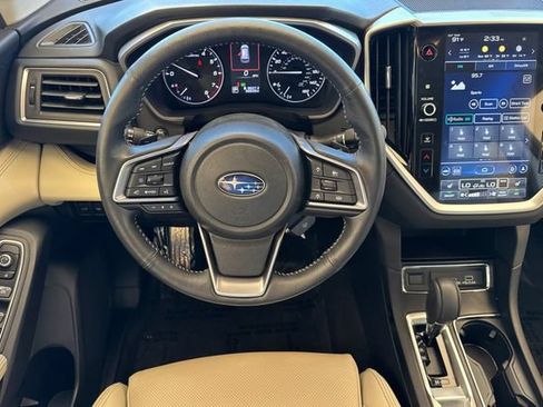 Used 2024 Subaru Ascent Limited AWD/4WD image 16