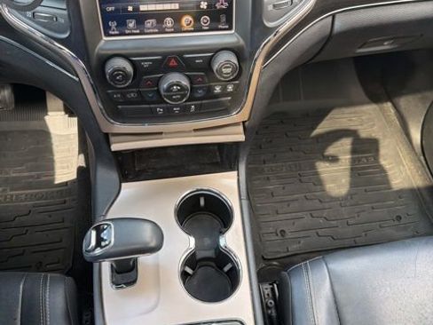 Used 2015 Jeep Grand Cherokee Limited AWD/4WD image 13