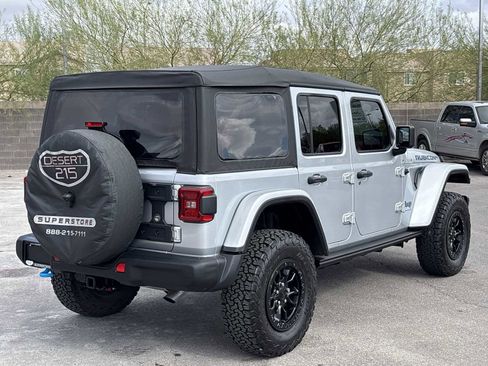 Used 2023 Jeep Wrangler Unlimited Rubicon 4xe AWD/4WD image 9