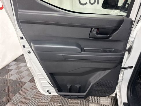 Used 2024 Toyota Tacoma SR5 AWD/4WD image 16