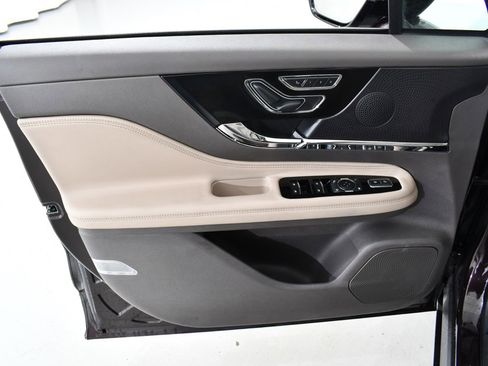 Used 2023 Lincoln Corsair AWD w/ Equipment Group 101A image 24