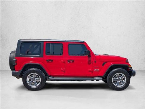Used 2020 Jeep Wrangler Unlimited Sahara AWD/4WD image 4