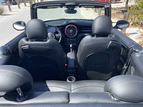 Used 2019 MINI Cooper S image 32