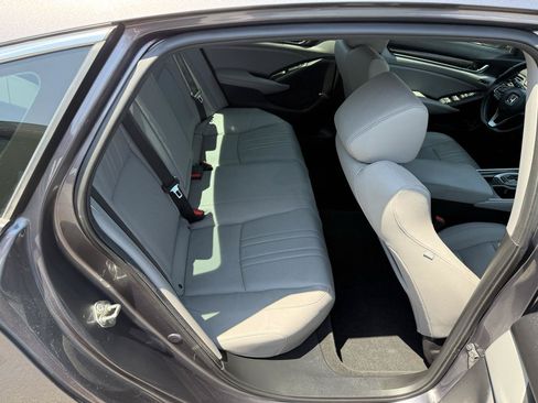 Used 2018 Honda Accord Touring image 20