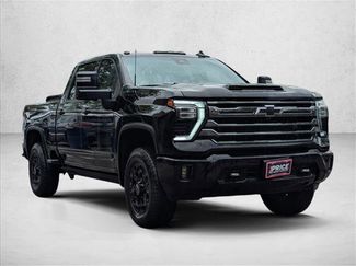 Used 2024 Chevrolet Silverado 3500 High Country w/ Technology Package AWD/4WD video 3