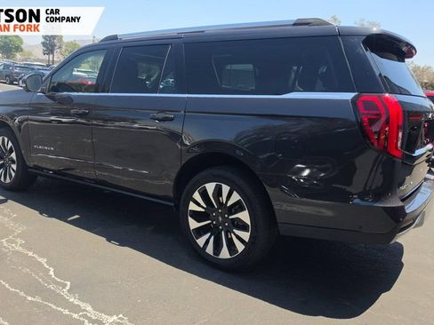 Used 2025 Ford Expedition Max Platinum w/ Driver's Package AWD/4WD image 3