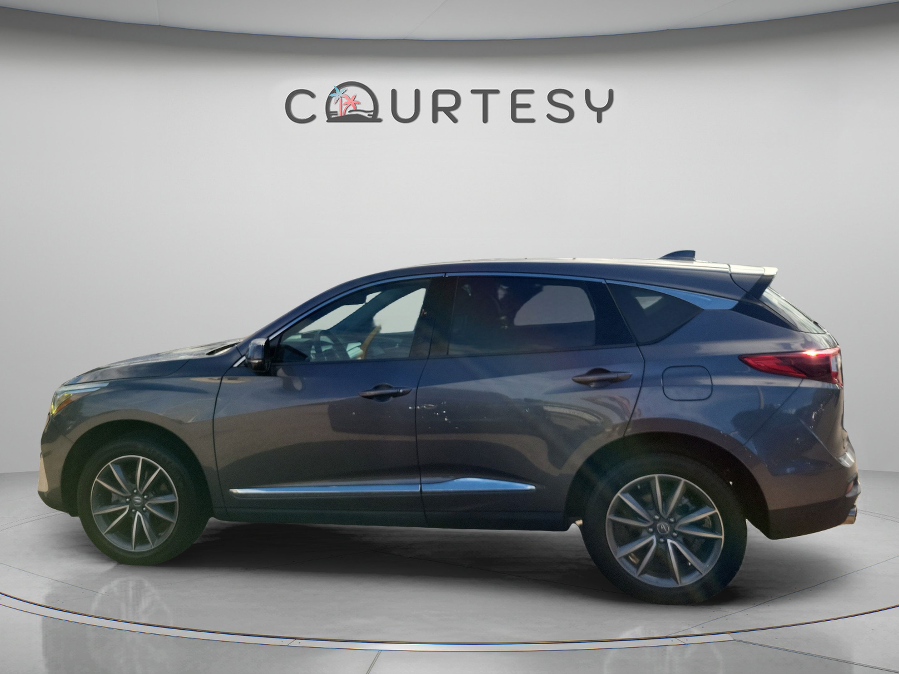Used 2019 Acura RDX w/ Technology Package FWD image 2
