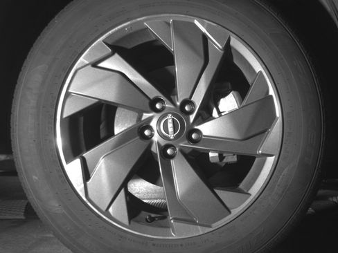 Used 2025 Nissan Rogue SV image 13