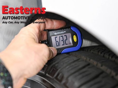 Used 2022 Chevrolet Equinox LT image 28