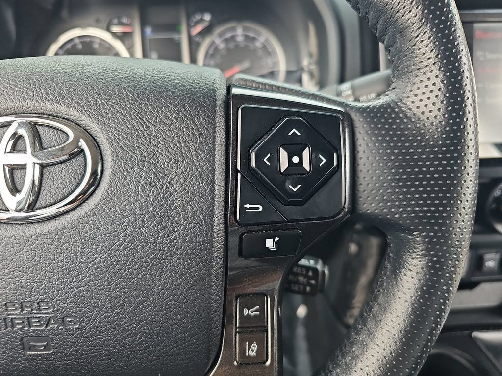 Used 2023 Toyota 4Runner TRD Off-Road Premium w/ Off Road Premium Plus Package AWD/4WD image 17