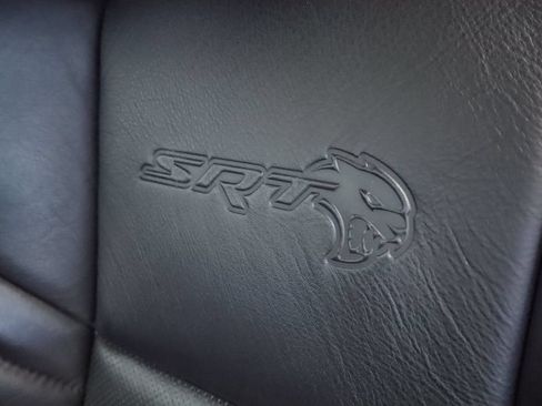 Used 2018 Dodge Challenger SRT Hellcat RWD image 15