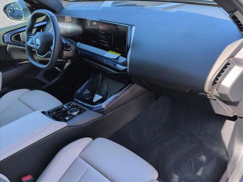 Used 2025 BMW X3 xDrive30i w/ Convenience Package image 24