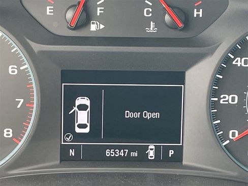 Used 2023 Chevrolet Malibu LT image 30