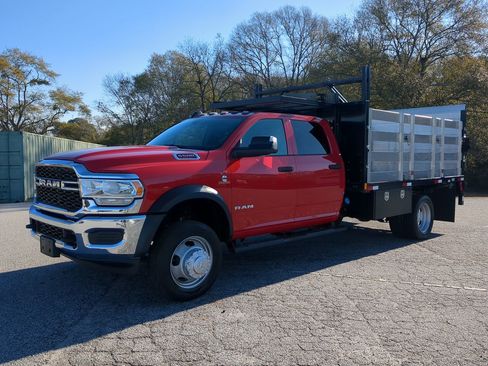 Used 2021 RAM 5500 Tradesman w/ Chrome Appearance Group image 6