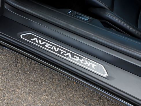 Used 2014 Lamborghini Aventador LP 700-4 AWD/4WD image 11