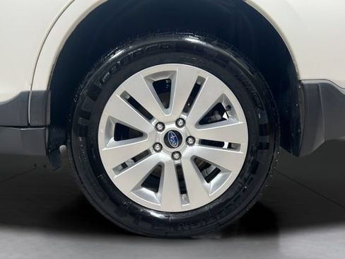 Used 2018 Subaru Outback 2.5i AWD/4WD image 25