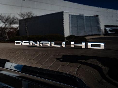 Used 2025 GMC Sierra 3500 Denali w/ Denali Reserve Package image 21