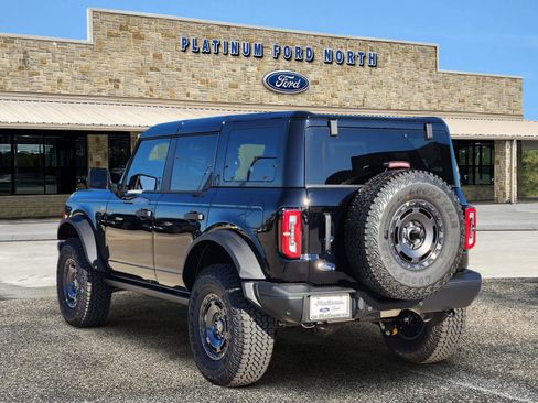 New 2025 Ford Bronco Badlands image 4