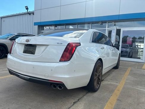 Used 2018 Cadillac CT6 Luxury AWD/4WD image 5