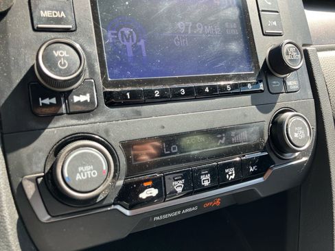 Used 2018 Honda Civic LX image 20