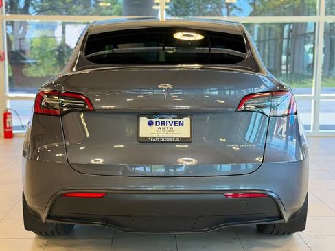 Used 2023 Tesla Model Y Long Range AWD/4WD image 10
