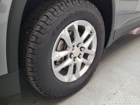 Used 2020 Chevrolet Traverse LS w/ LPO, Cargo Package FWD image 31