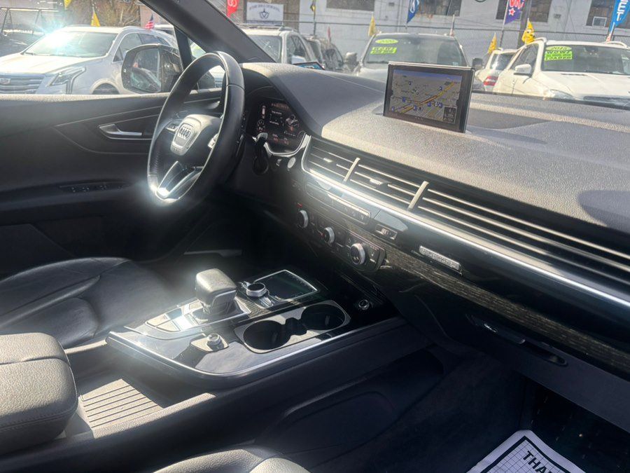 Used 2017 Audi Q7 3.0T Premium Plus AWD/4WD image 37
