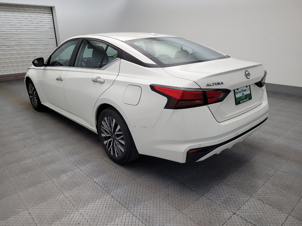 Used 2025 Nissan Altima 2.5 SV FWD image 5