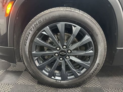 Used 2023 Chevrolet Traverse RS image 45