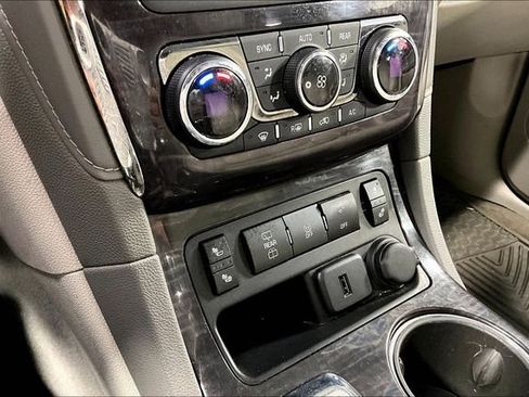 Used 2016 Buick Enclave Leather AWD/4WD image 17