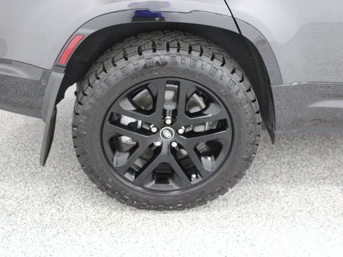 Used 2025 Land Rover Defender 130 Outbound AWD/4WD image 6