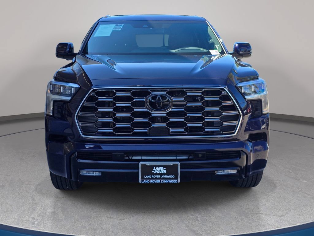 Used 2025 Toyota Sequoia Platinum AWD/4WD image 3