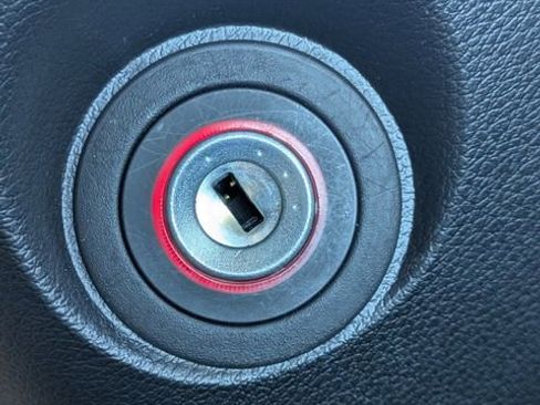 Used 2025 Kia Soul LX FWD image 31