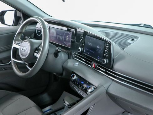 Used 2021 Hyundai Elantra SEL w/ Convenience Package FWD image 25