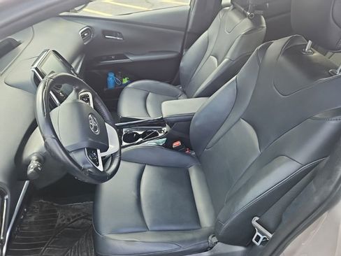 Used 2018 Toyota Prius Prime Advanced FWD image 4