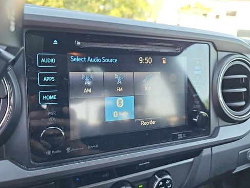 Used 2018 Toyota Tacoma TRD Sport w/ Technology Package AWD/4WD image 18