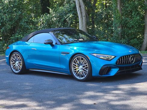 Used 2022 Mercedes-Benz SL 55 AMG 4MATIC w/ Driver Assistance Package image 16