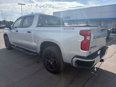 Used 2021 Chevrolet Silverado 1500 RST w/ Redline Edition image 9