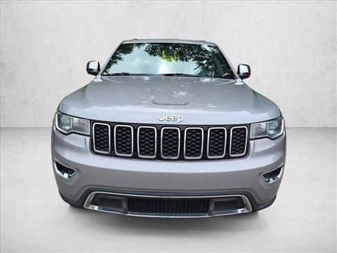Used 2018 Jeep Grand Cherokee Limited AWD/4WD image 2