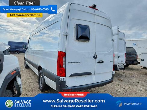 Used 2023 Mercedes-Benz Sprinter 2500 image 3