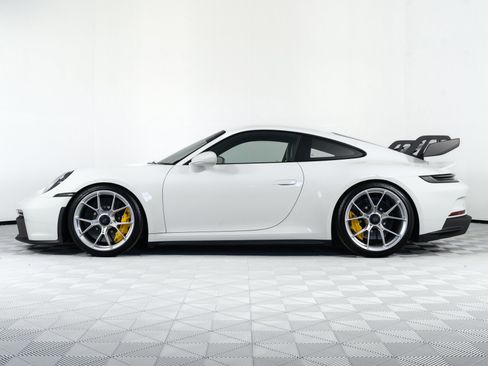 Used 2024 Porsche 911 GT3 image 4