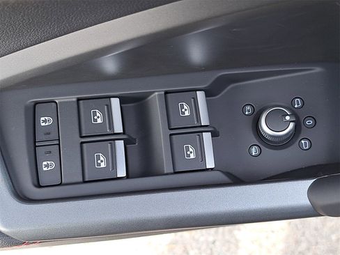 New 2025 Audi Q3 2.0T Premium Plus image 31